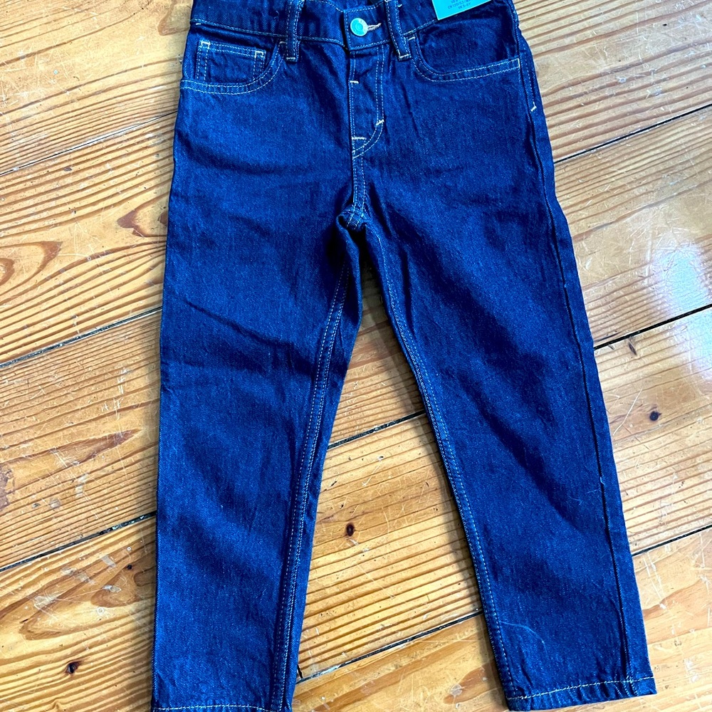 H&M kids size 5/6 relaxed fit sustainable jeans; never worn!